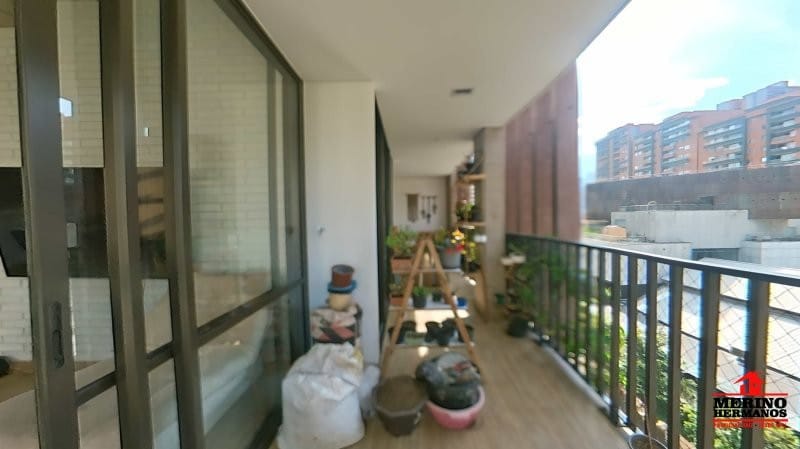 Apartamento de 2 alcobas en arriendo en El Poblado, Medellín, 85 m² · foto 8 de 20