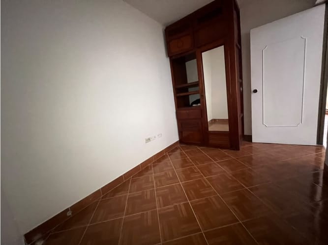 Apartaestudio en arriendo en San Jose, Medellín, 95 m² · foto 11 de 19