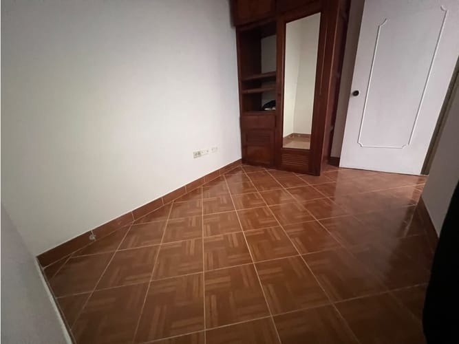 Apartaestudio en arriendo en San Jose, Medellín, 95 m² · foto 13 de 19