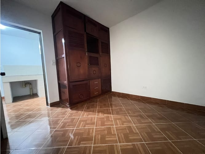 Apartaestudio en arriendo en San Jose, Medellín, 95 m² · foto 14 de 19
