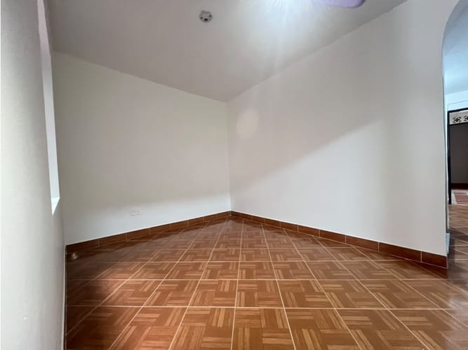 Apartaestudio en arriendo en San Jose, Medellín, 95 m² · foto 16 de 19