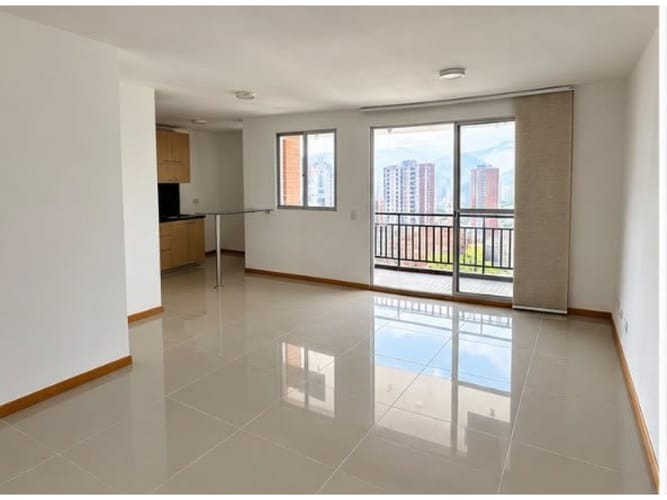 Apartamento de 3 alcobas en arriendo en Suramérica, Itagüí, 60 m² · foto 3 de 15