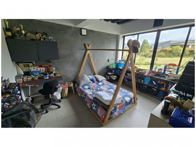 Casa de 6 alcobas en venta en Pantanillo, Envigado, 325 m² · foto 8 de 24