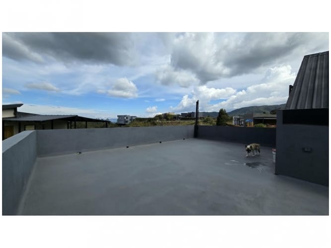 Casa de 6 alcobas en venta en Pantanillo, Envigado, 325 m² · foto 19 de 24
