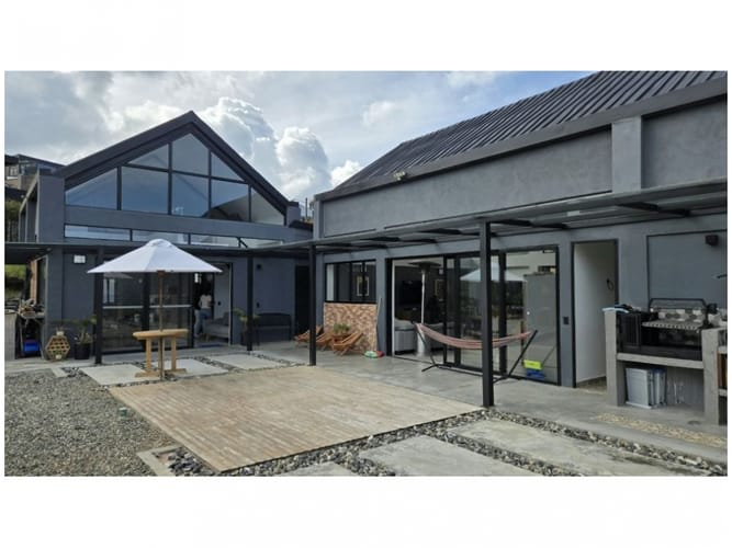 Casa de 6 alcobas en venta en Pantanillo, Envigado, 325 m² · foto 21 de 24