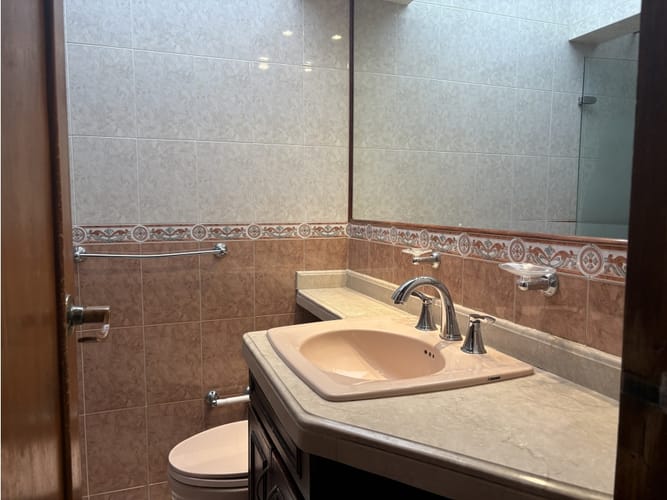 Casa de 4 alcobas en venta en Santa Paula, Bogotá, 267 m² · foto 10 de 19