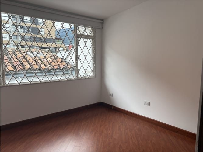 Casa de 4 alcobas en venta en Santa Paula, Bogotá, 267 m² · foto 14 de 19