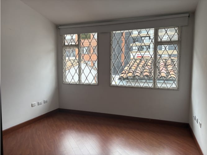 Casa de 4 alcobas en venta en Santa Paula, Bogotá, 267 m² · foto 18 de 19