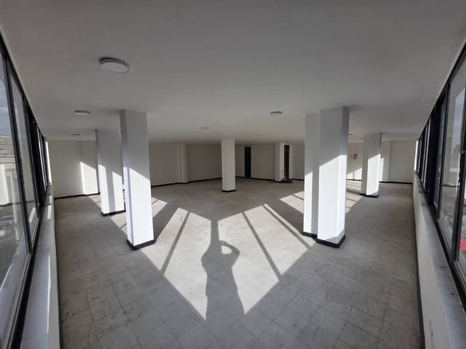 Local en arriendo en San Pedro, Cali, 150 m² · foto 2 de 12
