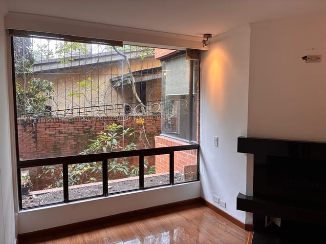 Apartamento de 2 alcobas en venta en Los Rosales, Bogotá, 55 m² · foto 6 de 19