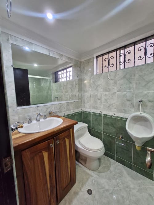 Apartamento de 2 alcobas en arriendo en Vía Las Palmas, Medellín, 76 m² · foto 13 de 24