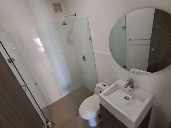 Apartamento de 2 alcobas en arriendo en Ub. Altos De Parque, Barranquilla, 94 m² · foto 9 de 24