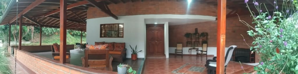 Casa de 9 alcobas en arriendo en Los Colegios, Rionegro, 1000 m² · foto 16 de 24