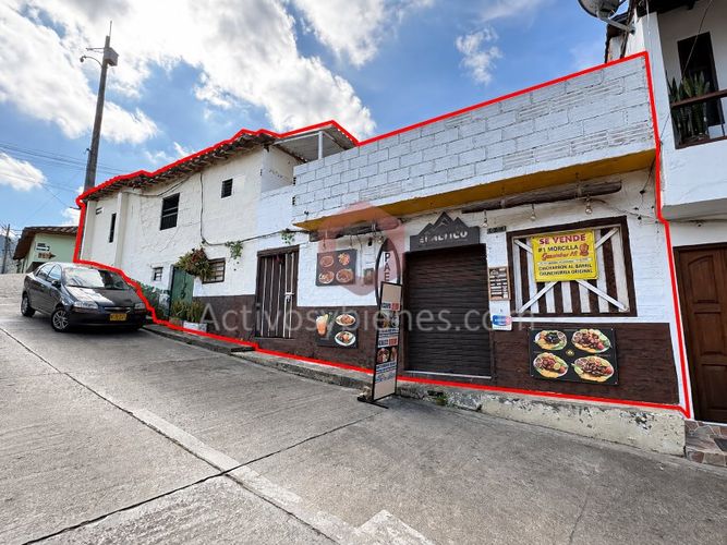 Casa de 3 alcobas en venta en El Retiro, 432 m² · foto 4 de 10
