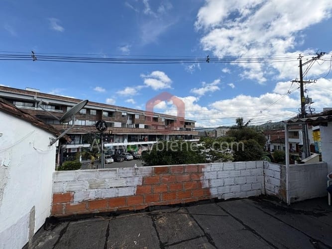 Casa de 3 alcobas en venta en El Retiro, 432 m² · foto 5 de 10