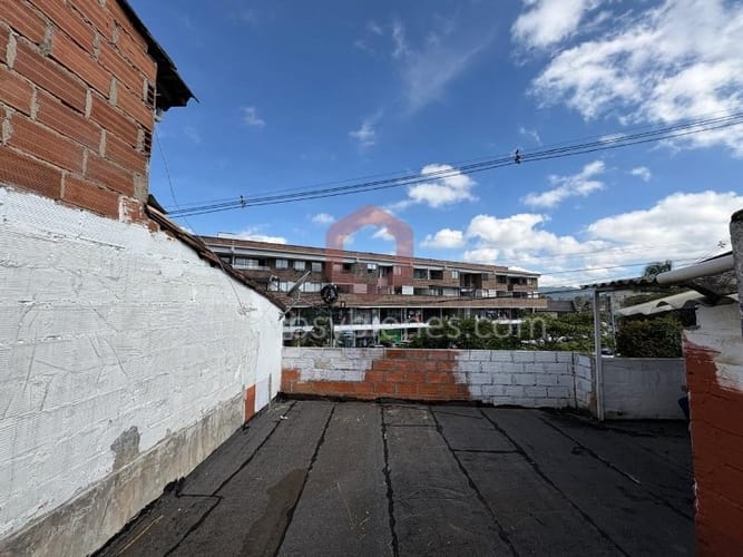 Casa de 3 alcobas en venta en El Retiro, 432 m² · foto 8 de 10