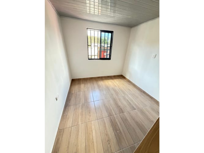 Casa de 4 alcobas en venta en La Macarena, Dosquebradas, 40 m² · foto 15 de 23