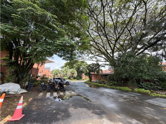 Casa de 5 alcobas en venta en El Castillo, Jamundí, 211 m² · foto 17 de 17