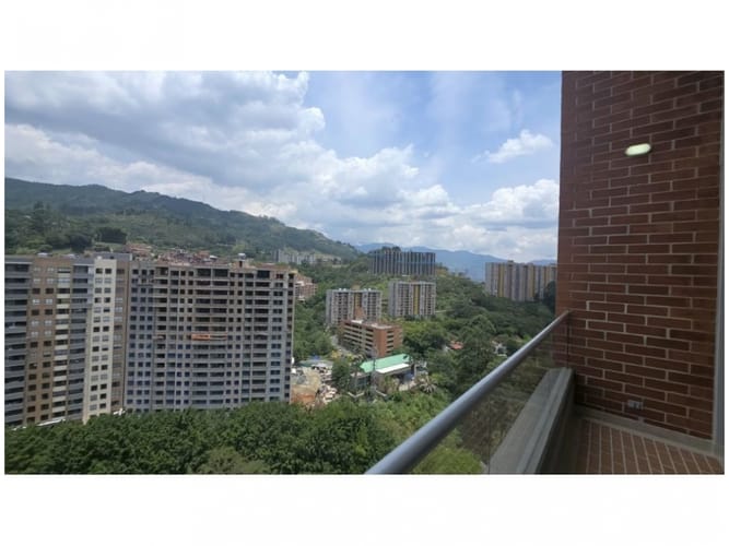 Apartamento de 4 alcobas en venta en Camino Verde, Envigado, 150 m² · foto 5 de 20