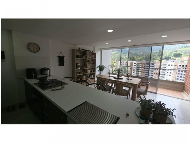 Apartamento de 4 alcobas en venta en Camino Verde, Envigado, 150 m² · foto 11 de 20