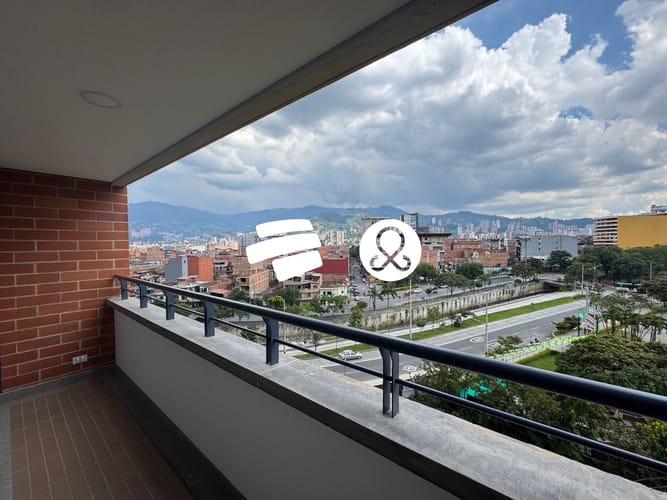 Apartamento de 2 alcobas en venta en Centro, Itagüí, 63 m² · foto 9 de 11