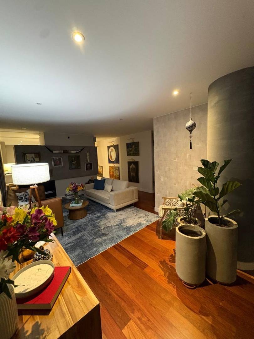 Apartamento en venta en Los Rosales, Bogotá · foto 2 de 18
