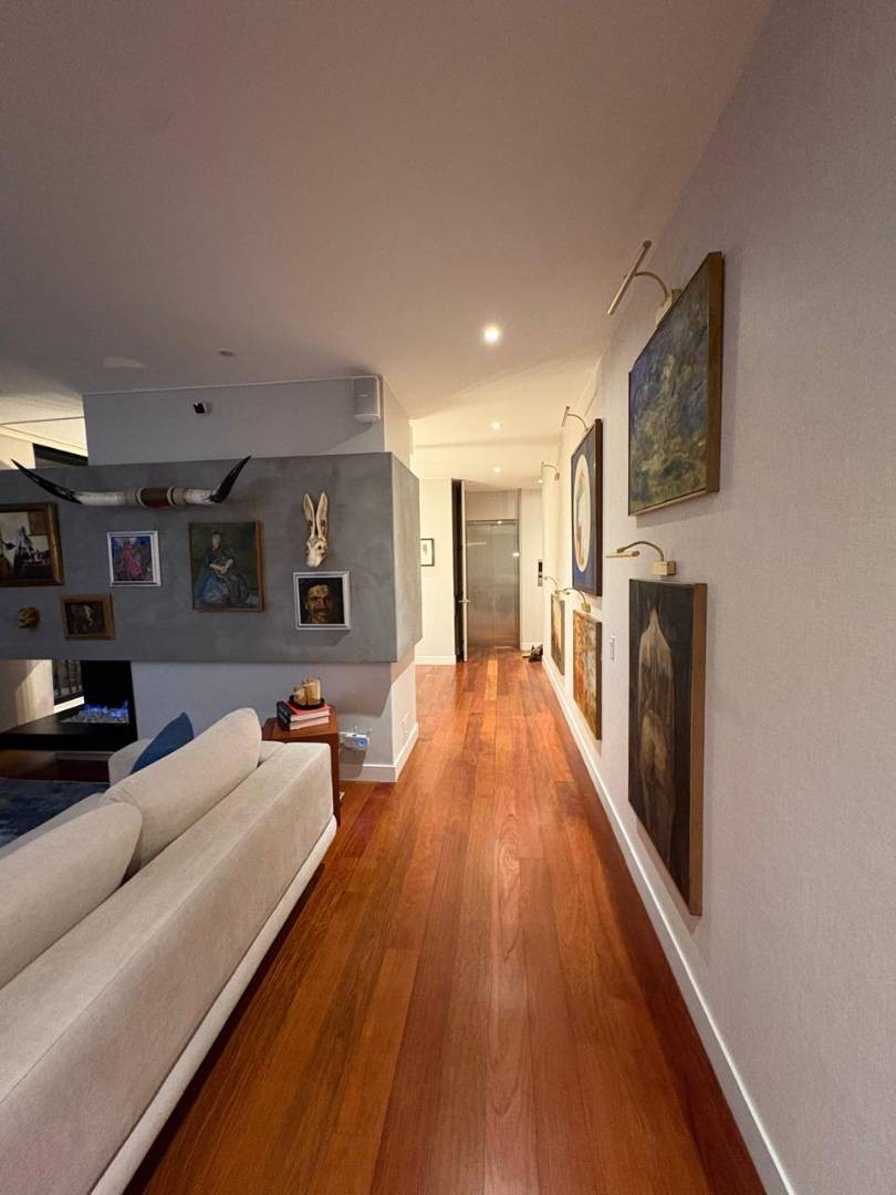 Apartamento en venta en Los Rosales, Bogotá · foto 3 de 18