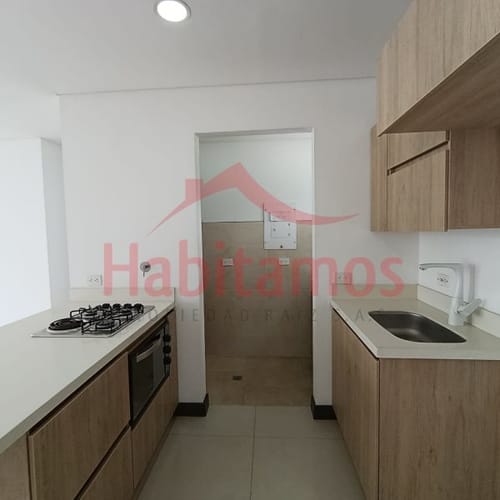Apartamento de 2 alcobas en venta en Los Salados, El Retiro, 66 m² · foto 2 de 21