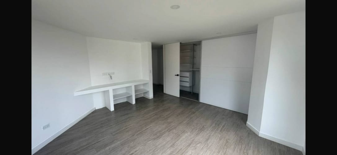 Apartamento de 4 alcobas en venta en Castilla, Bogotá, 367 m² · foto 9 de 23