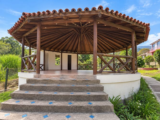 Casa de 3 alcobas en venta en Ub. Quinta Avenida, Ibagué, 144 m² · foto 12 de 13