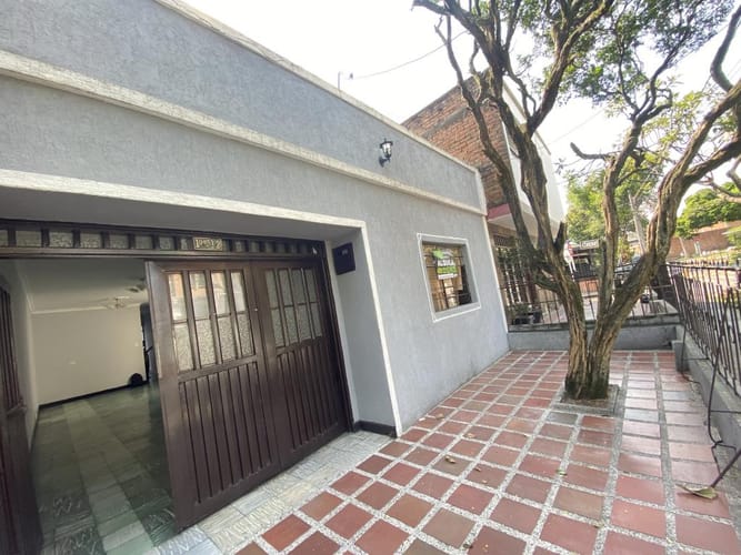 Casa de 4 alcobas en arriendo en Salomia, Cali, 150 m² · foto 2 de 17