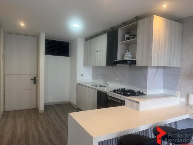 Apartamento de 1 alcoba en arriendo en El Poblado, Medellín, 58 m² · foto 3 de 21