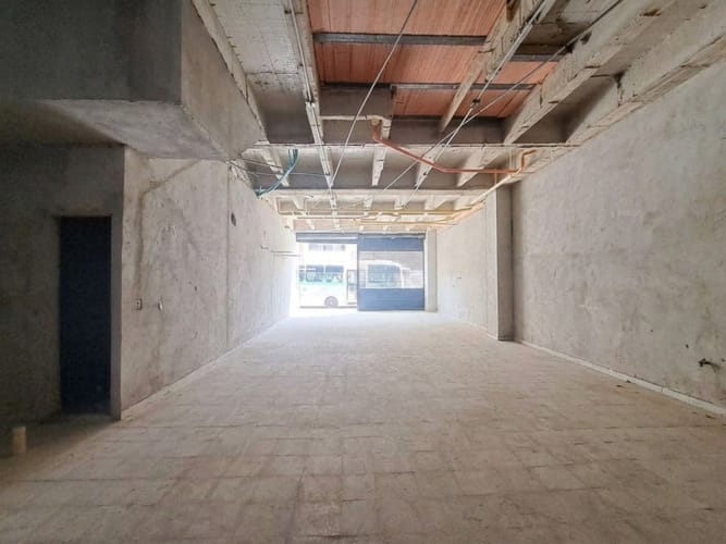 Bodega en arriendo en La Gloria, Itagüí, 150 m² · foto 2 de 10