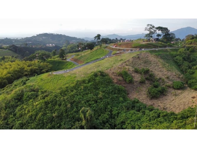 Lote en venta en Condina, Pereira, 1500 m² · foto 2 de 6