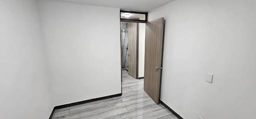 Apartamento de 2 alcobas en arriendo en Hayuelos, Bogotá, 45 m² · foto 8 de 11