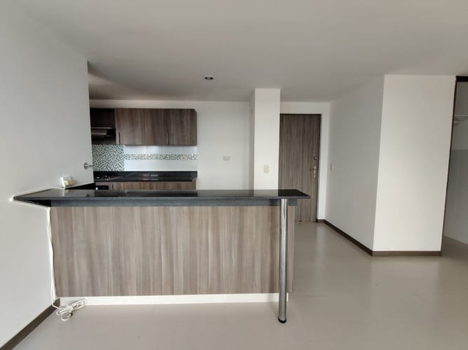 Apartamento de 3 alcobas en arriendo en Los Colegios, Rionegro, 82 m² · foto 2 de 18