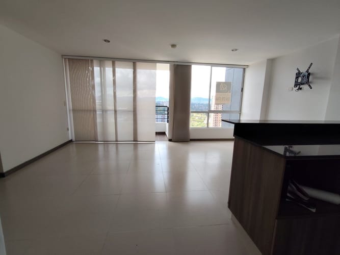 Apartamento de 3 alcobas en arriendo en Los Colegios, Rionegro, 82 m² · foto 3 de 18