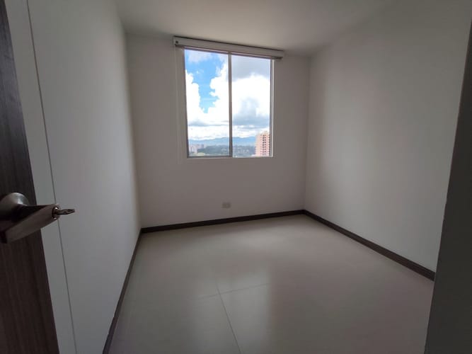Apartamento de 3 alcobas en arriendo en Los Colegios, Rionegro, 82 m² · foto 8 de 18