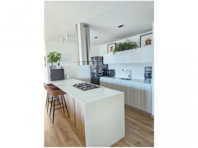 Apartamento de 3 alcobas en venta en Las Palmas, Medellín, 143 m² · foto 3 de 24