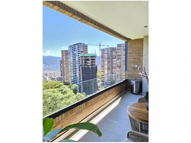 Apartamento de 3 alcobas en venta en Las Palmas, Medellín, 143 m² · foto 16 de 24
