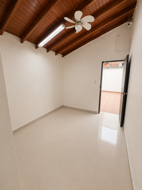 Casa de 6 alcobas en venta en Naranjal, Medellín, 196 m² · foto 5 de 19