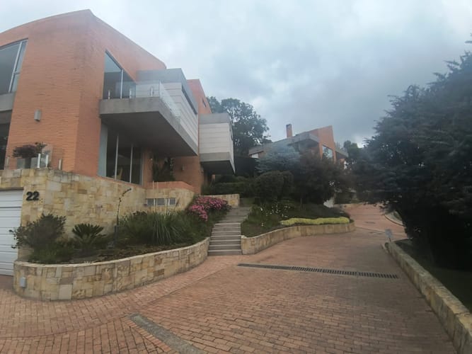 Casa de 4 alcobas en venta en León Xiii, Bogotá, 500 m² · foto 3 de 24
