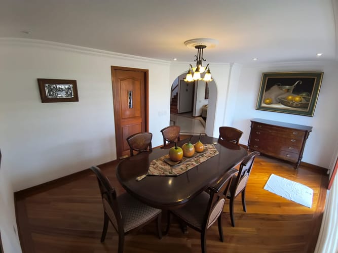 Casa de 5 alcobas en venta en San Jose De Bavaria, Bogotá, 260 m² · foto 7 de 24