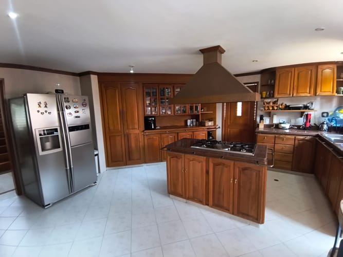 Casa de 5 alcobas en venta en San Jose De Bavaria, Bogotá, 260 m² · foto 15 de 24