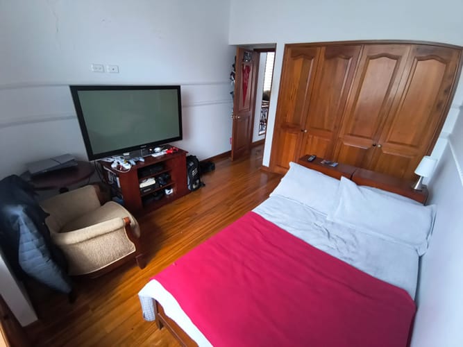 Casa de 5 alcobas en venta en San Jose De Bavaria, Bogotá, 260 m² · foto 23 de 24