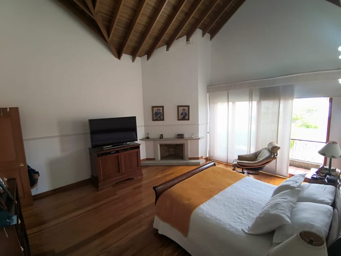 Casa de 5 alcobas en venta en San Jose De Bavaria, Bogotá, 260 m² · foto 24 de 24