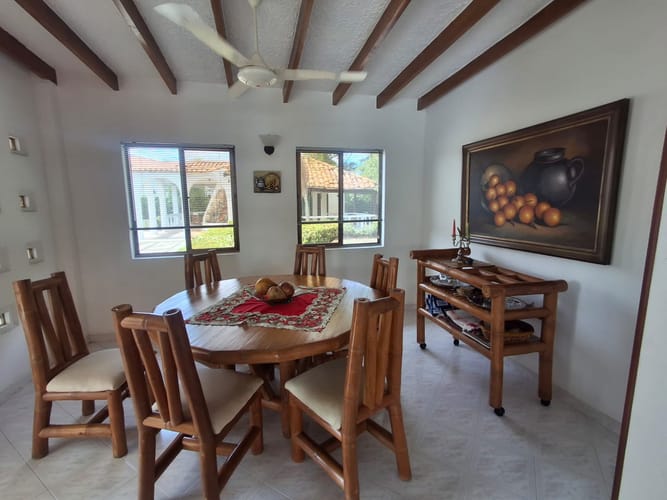 Casa de 4 alcobas en venta en Ricaurte, 314 m² · foto 6 de 15