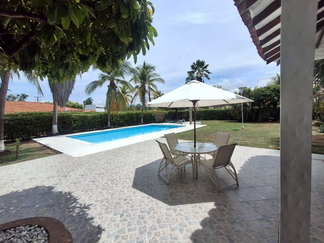 Casa de 4 alcobas en venta en Ricaurte, 314 m² · foto 14 de 15