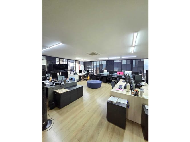 Oficina en venta en Las Lomas, Medellín, 208 m² · foto 5 de 15