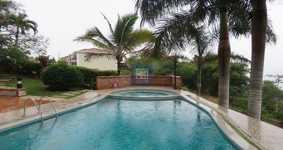 Casa de 4 alcobas en venta en Ruitoque Condominio, Floridablanca, 312 m² · foto 6 de 6
